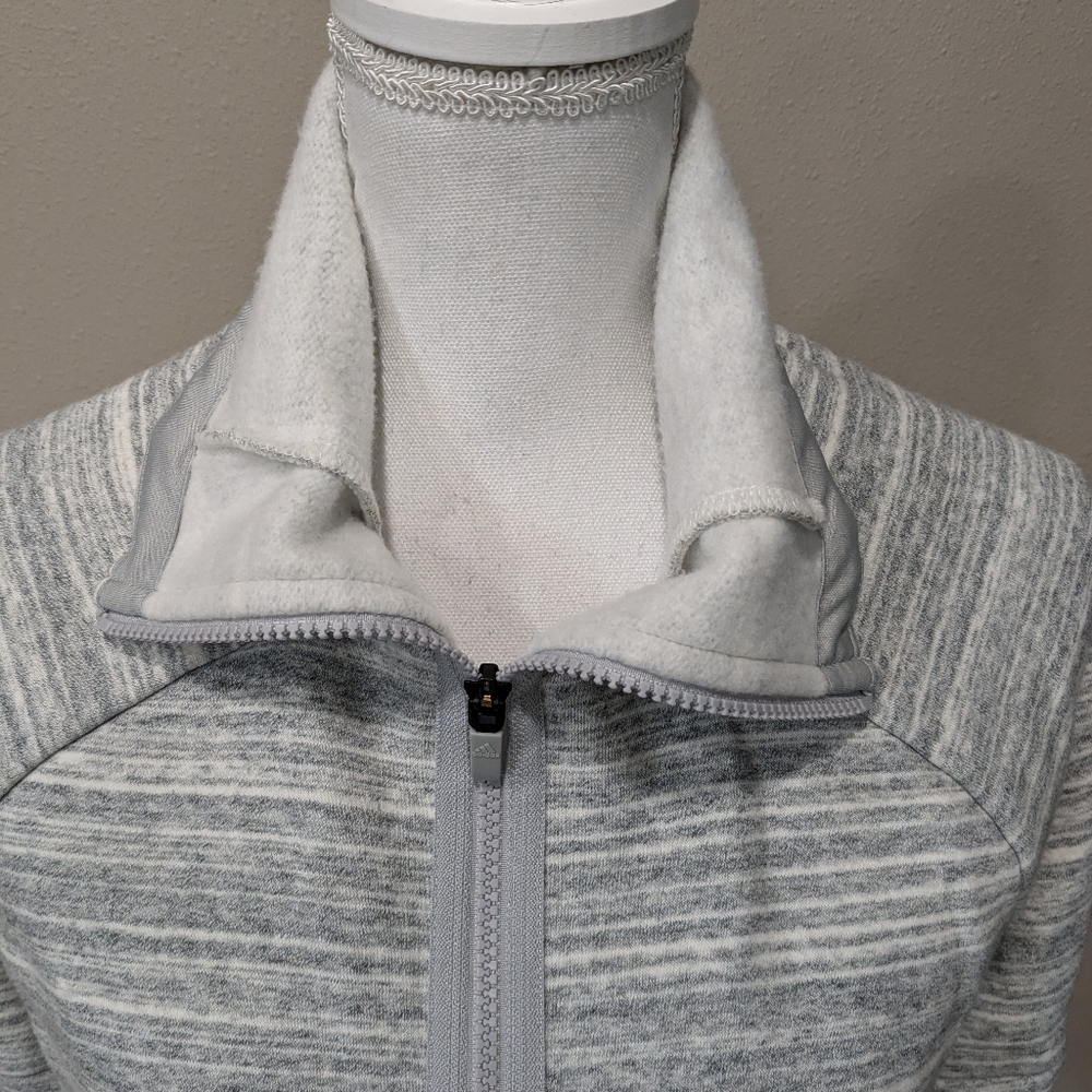 Adidas zip up jacket with zip up pockets Size Medium - Picture 2 of 14